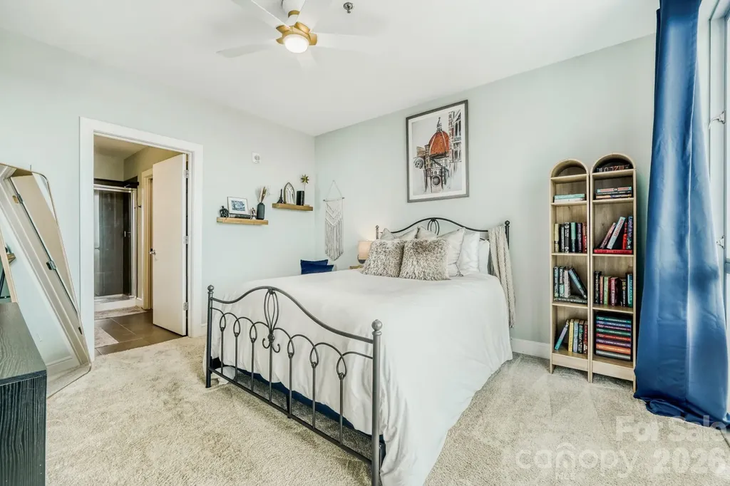333 W Trade Street W Charlotte NC 28202