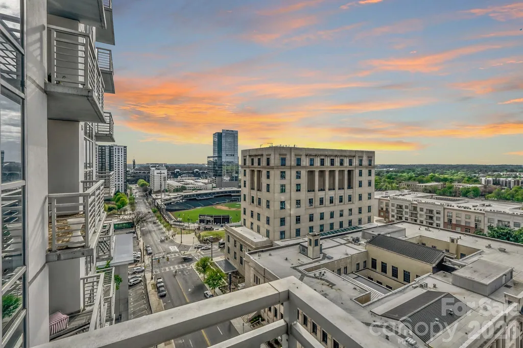 333 W Trade Street W Charlotte NC 28202
