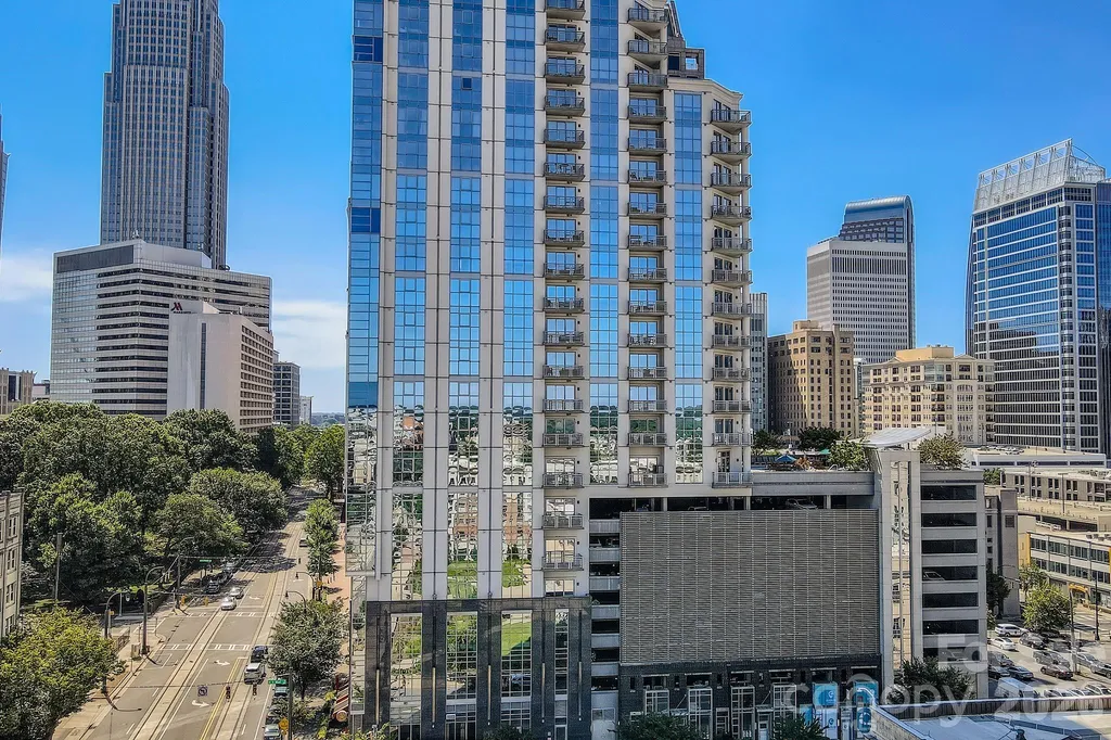 333 W Trade Street W Charlotte NC 28202
