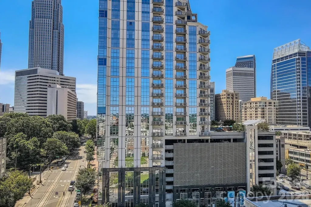 333 W Trade Street W Charlotte NC 28202