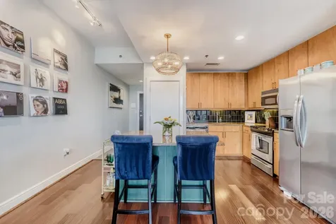 333 W Trade Street W Charlotte NC 28202