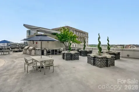 333 W Trade Street W Charlotte NC 28202