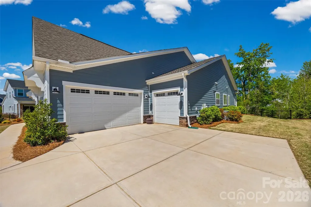 703 Bee Ridge Road Belmont NC 28012
