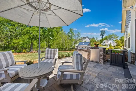 703 Bee Ridge Road Belmont NC 28012