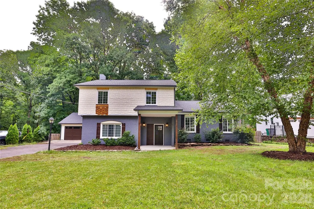 6721 Knightswood Drive Charlotte NC 28226