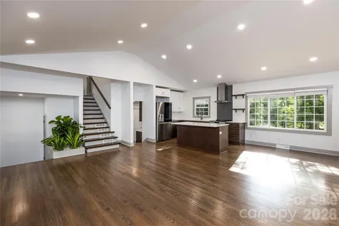 6721 Knightswood Drive Charlotte NC 28226
