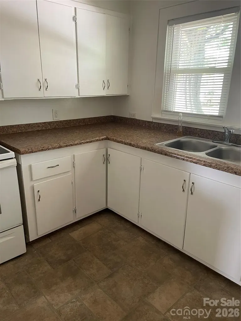 2040 Kannapolis Highway Kannapolis NC 28031