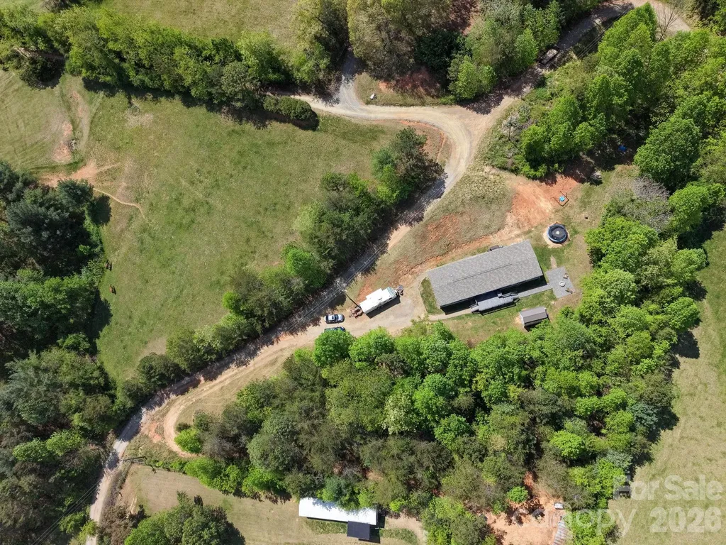 87 Horseback Lane Marshall NC 28753