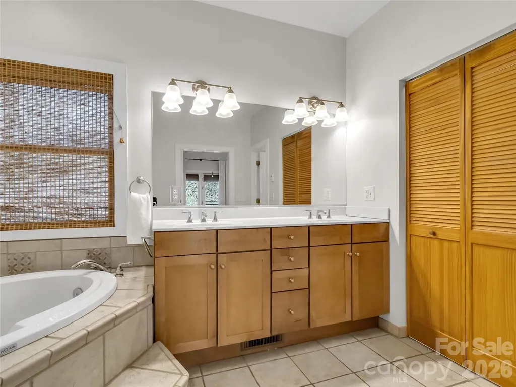 523 Brandywine Road Waynesville NC 28786