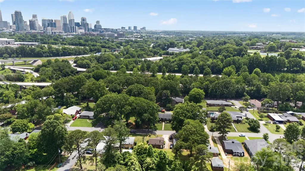 1632 Madison Avenue Charlotte NC 28216