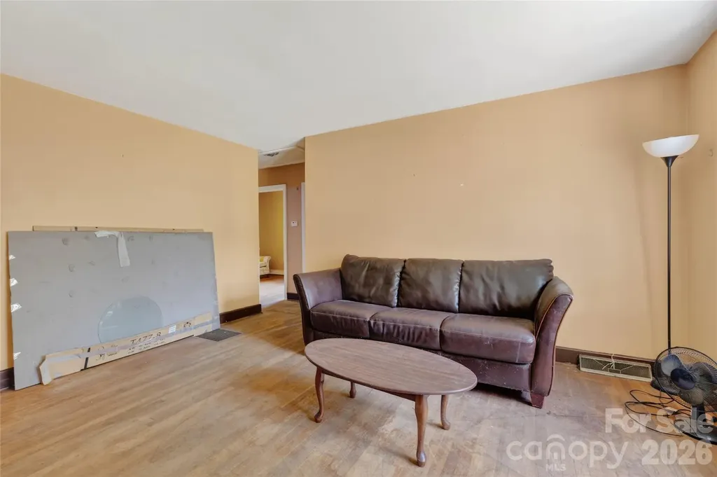 1632 Madison Avenue Charlotte NC 28216