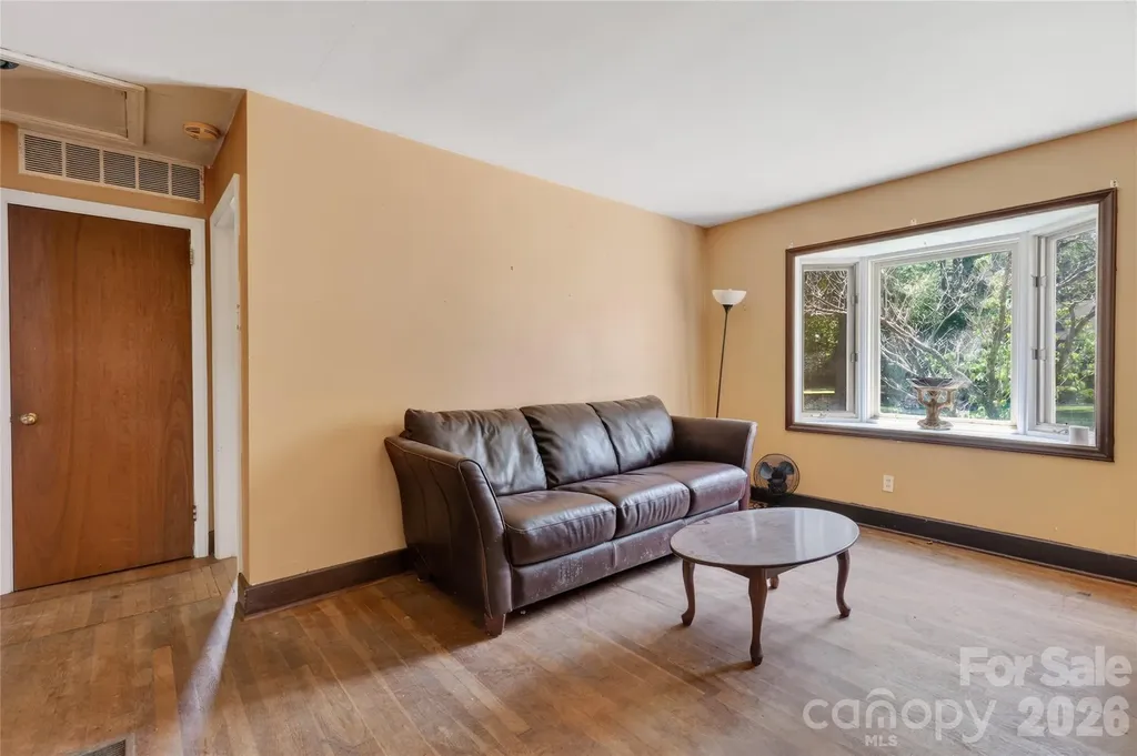 1632 Madison Avenue Charlotte NC 28216
