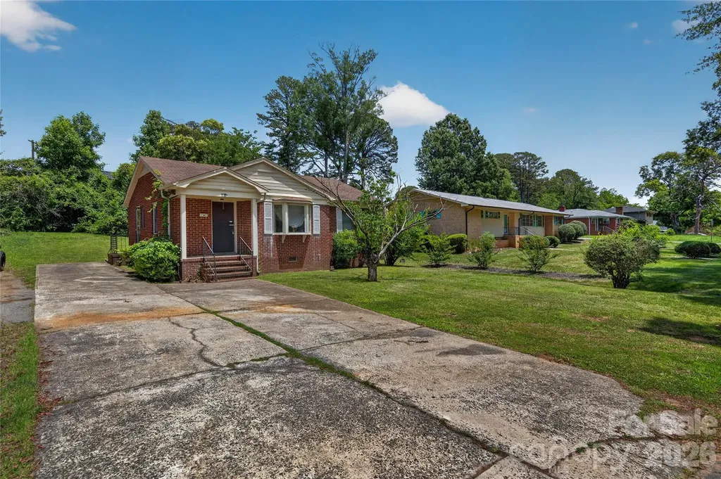 1632 Madison Avenue Charlotte NC 28216