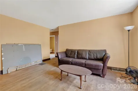 1632 Madison Avenue Charlotte NC 28216