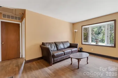 1632 Madison Avenue Charlotte NC 28216