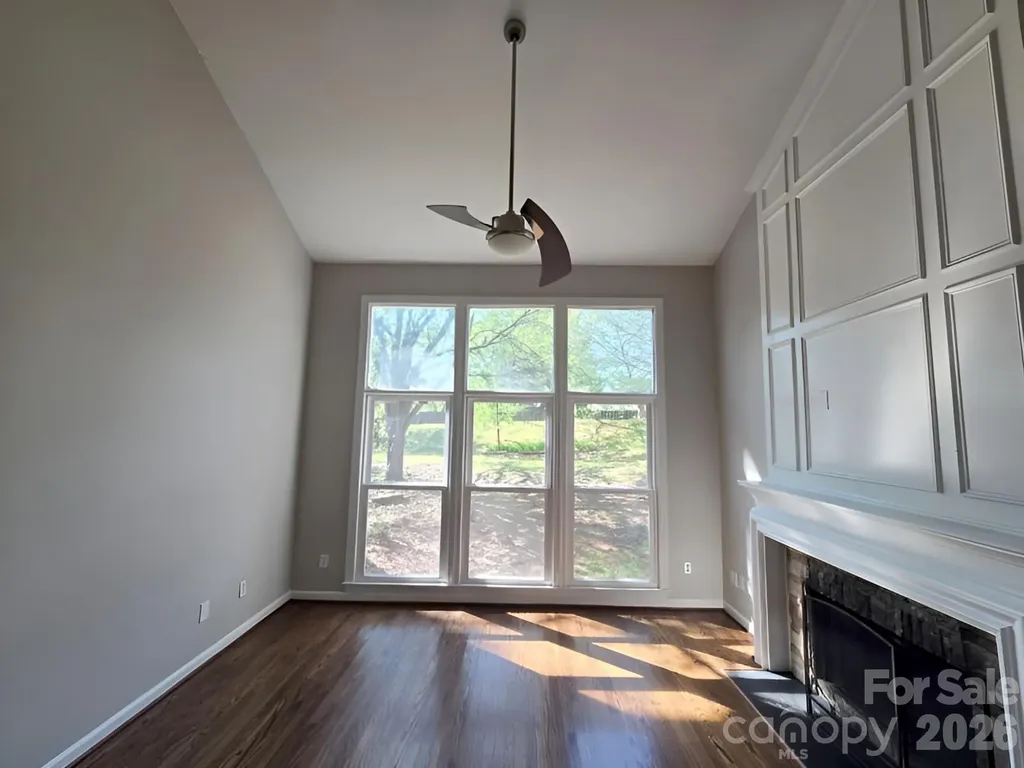 9011 Coleshire Court Charlotte NC 28269