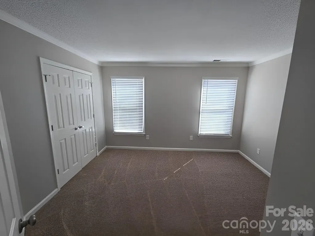 9011 Coleshire Court Charlotte NC 28269