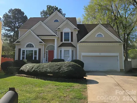 9011 Coleshire Court Charlotte NC 28269