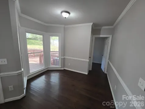 9011 Coleshire Court Charlotte NC 28269