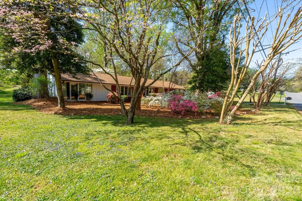 1221 Forestdale Drive Salisbury NC 28144