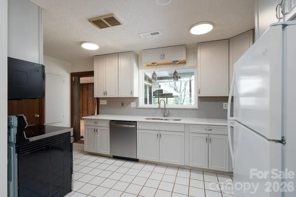 1221 Forestdale Drive Salisbury NC 28144