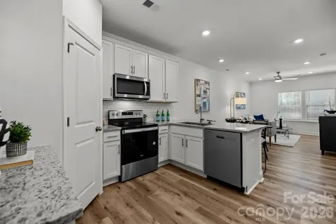 3216 Butler Hill Drive Matthews NC 28105