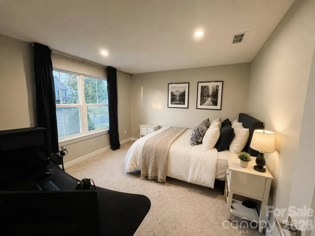7708 W Berkeley Road Denver NC 28037