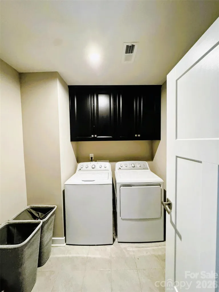 7708 W Berkeley Road Denver NC 28037
