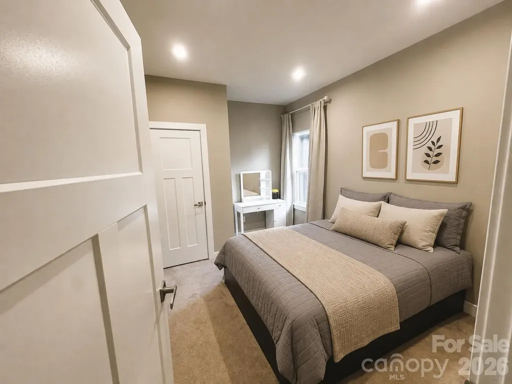 7708 W Berkeley Road Denver NC 28037