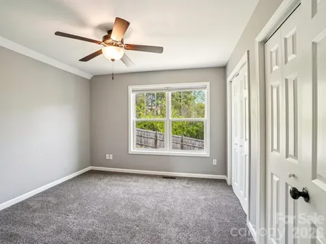 17 Yarrow Meadow Road Weaverville NC 28787