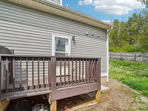 17 Yarrow Meadow Road Weaverville NC 28787