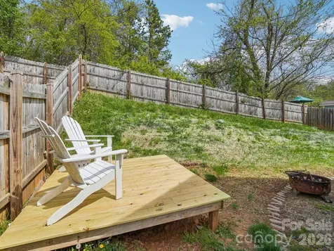 17 Yarrow Meadow Road Weaverville NC 28787