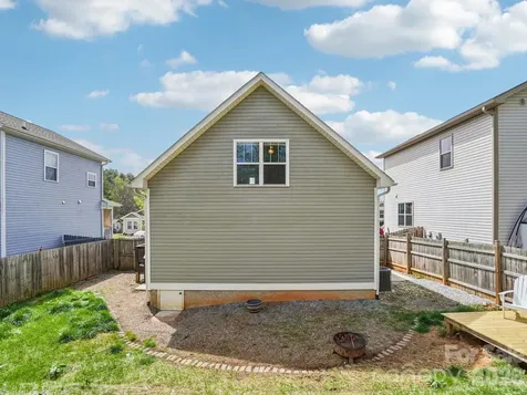 17 Yarrow Meadow Road Weaverville NC 28787