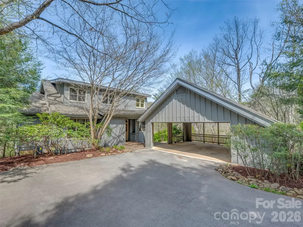 4 Wild Ivy Run Hendersonville NC 28739
