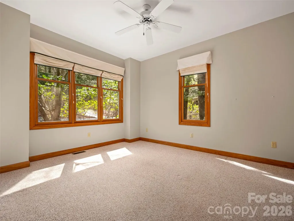 4 Wild Ivy Run Hendersonville NC 28739