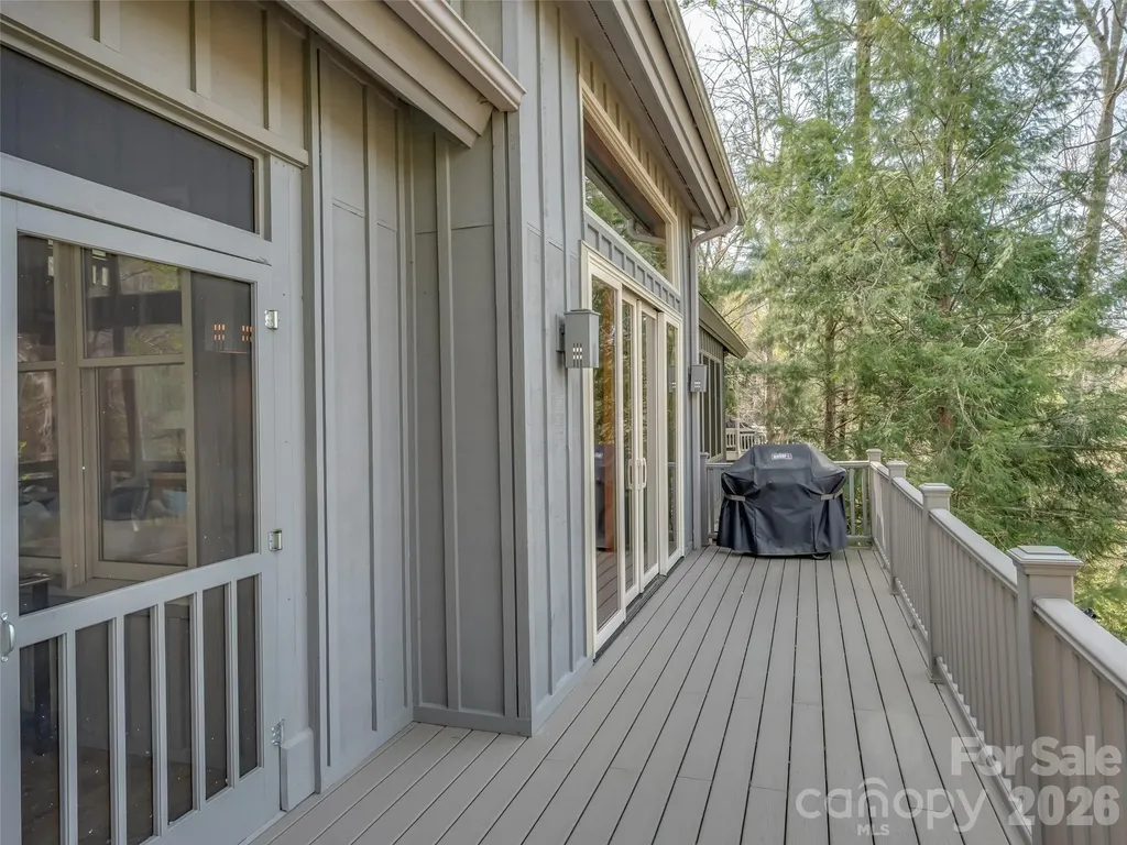 4 Wild Ivy Run Hendersonville NC 28739