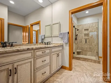 4 Wild Ivy Run Hendersonville NC 28739