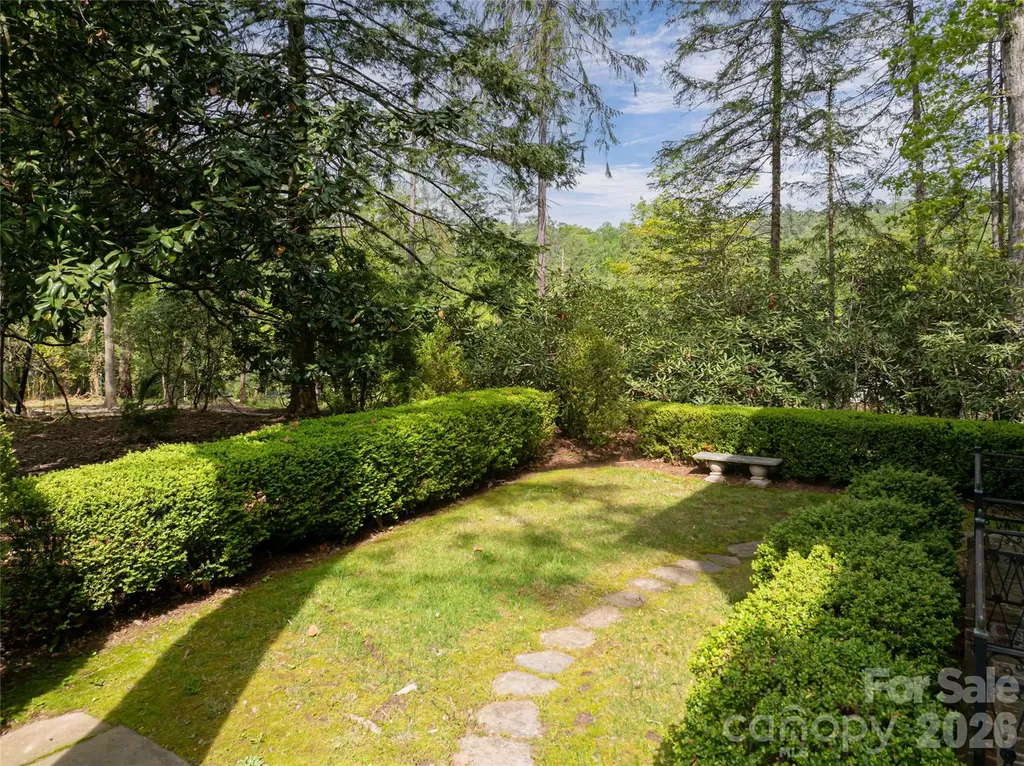 407 Vanderbilt Road Asheville NC 28803
