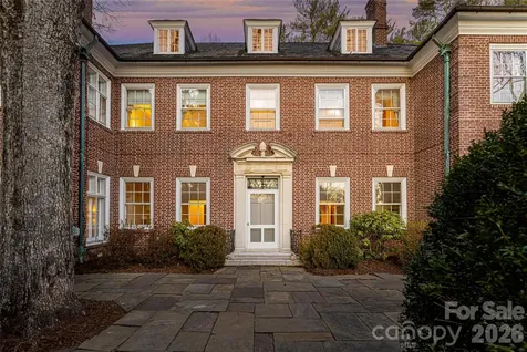 407 Vanderbilt Road Asheville NC 28803