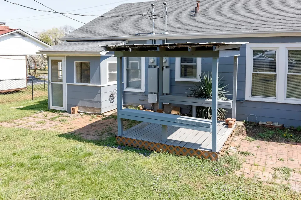 114 S Mitchell Street Rutherfordton NC 28139