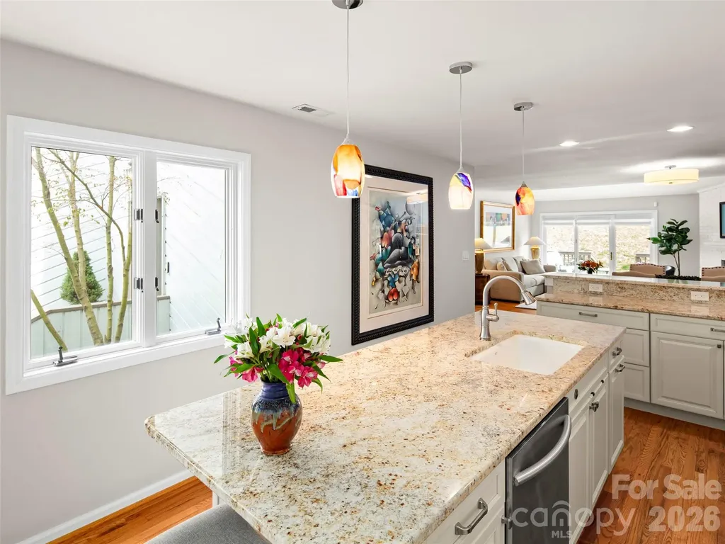 103 Parkway Court Asheville NC 28803