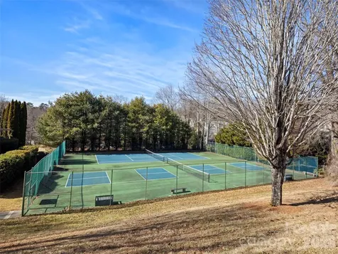 103 Parkway Court Asheville NC 28803
