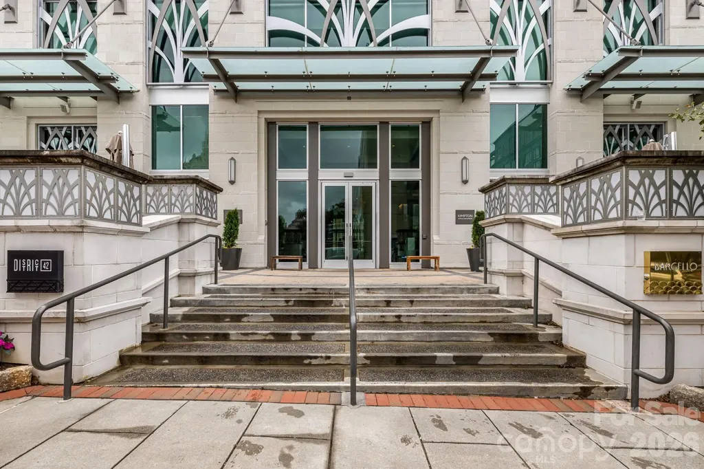 7 Patton Avenue Asheville NC 28801