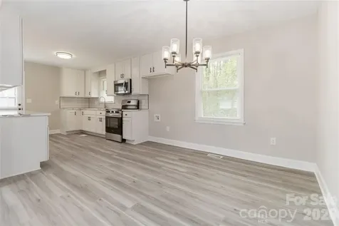 6726 Barrington Drive Charlotte NC 28215