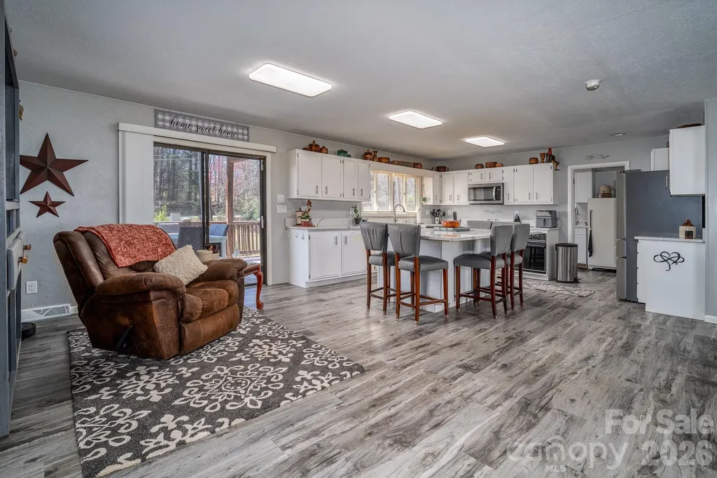 2456 Hendersonville Highway Pisgah Forest NC 28768