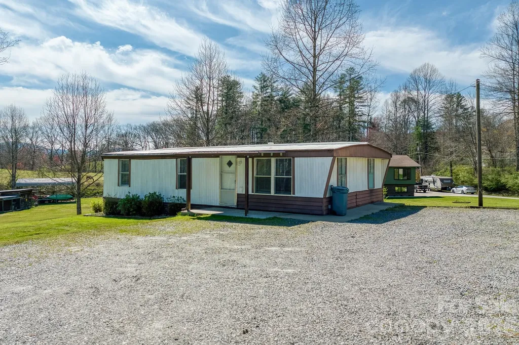 2456 Hendersonville Highway Pisgah Forest NC 28768