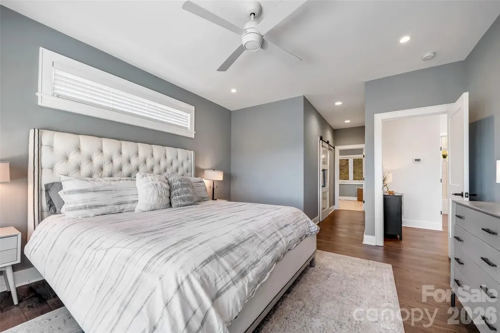 98 Rock Cliff Way Hendersonville NC 28791