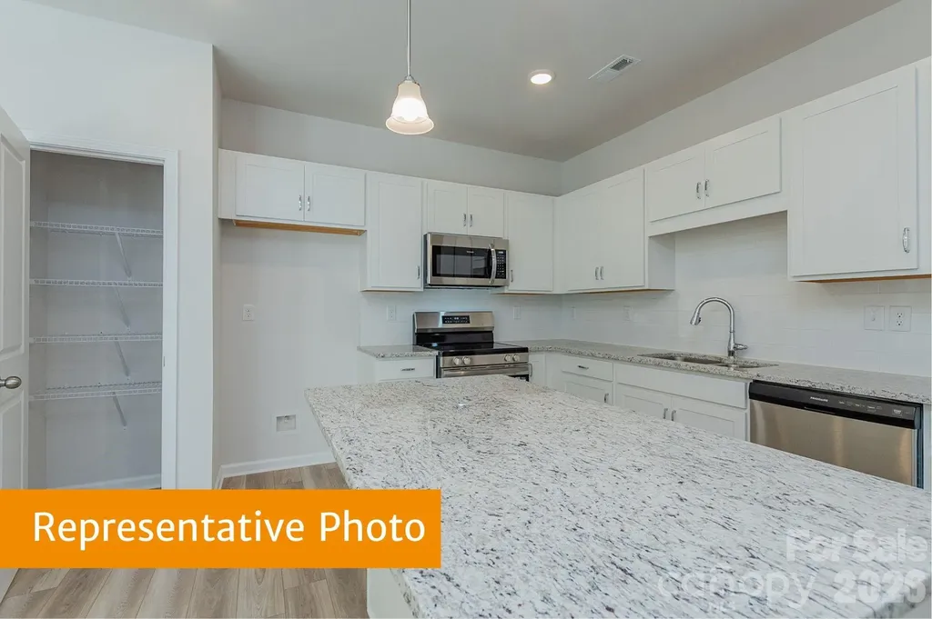 5617 Ringneck Road Charlotte NC 28216