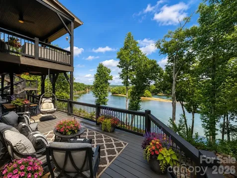 5888 Wood Duck Way Catawba NC 28609