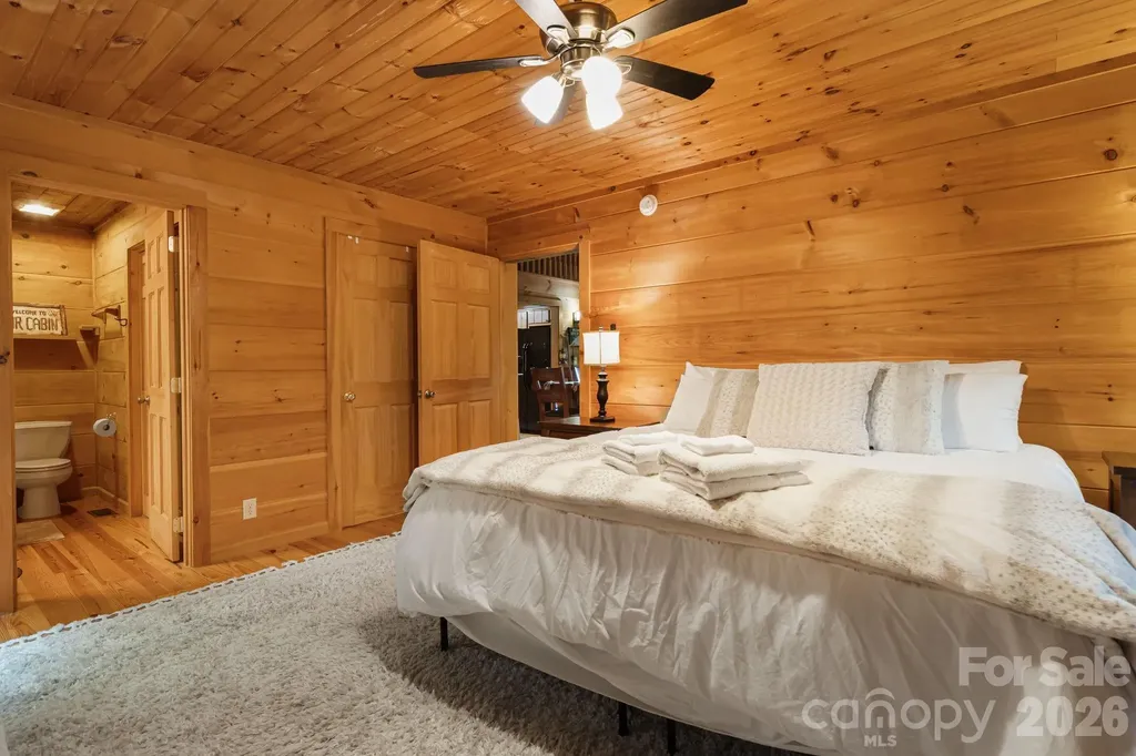 898 Morgan Hill Road Black Mountain NC 28711